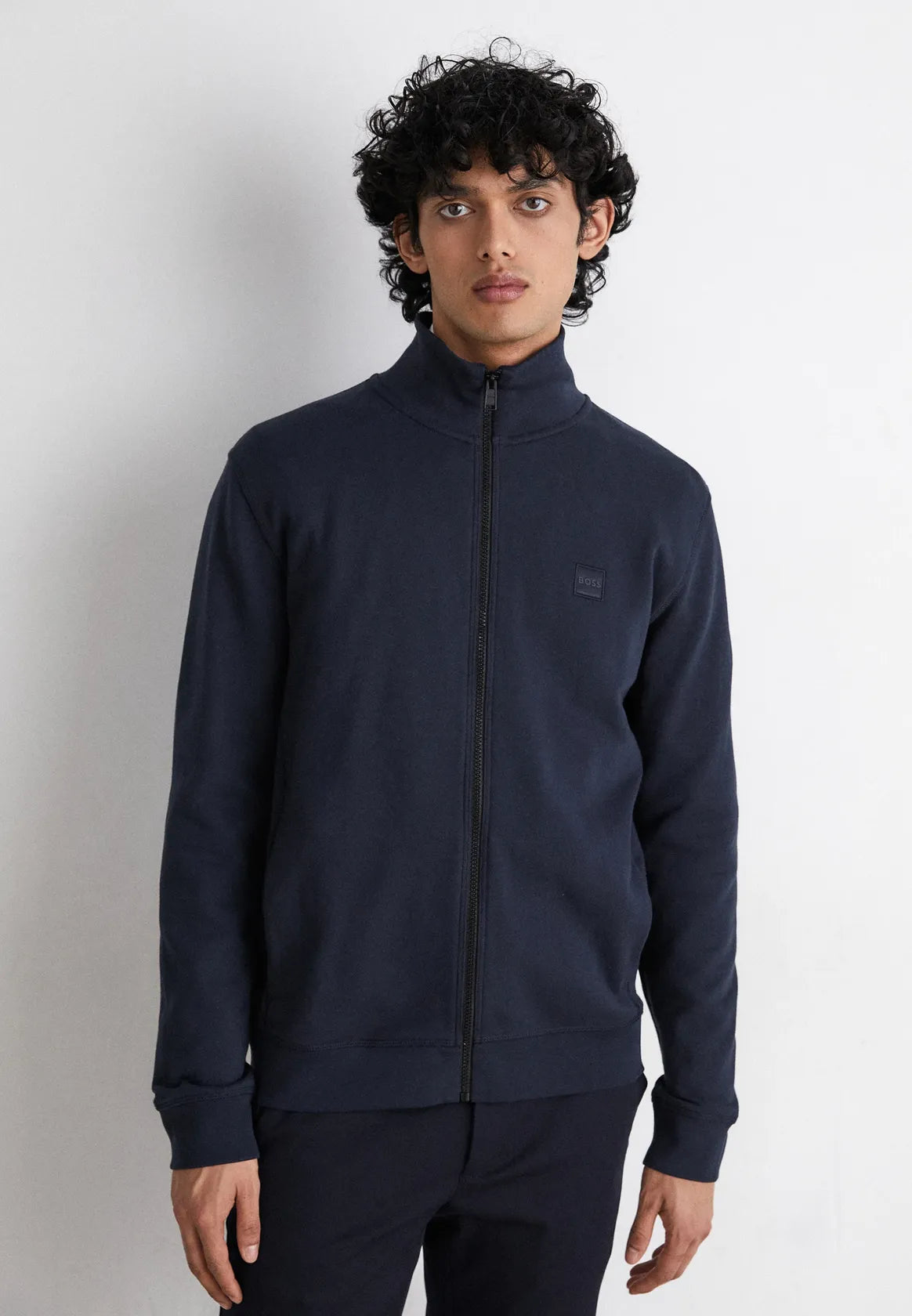 gilet-boss-homme-marine-face