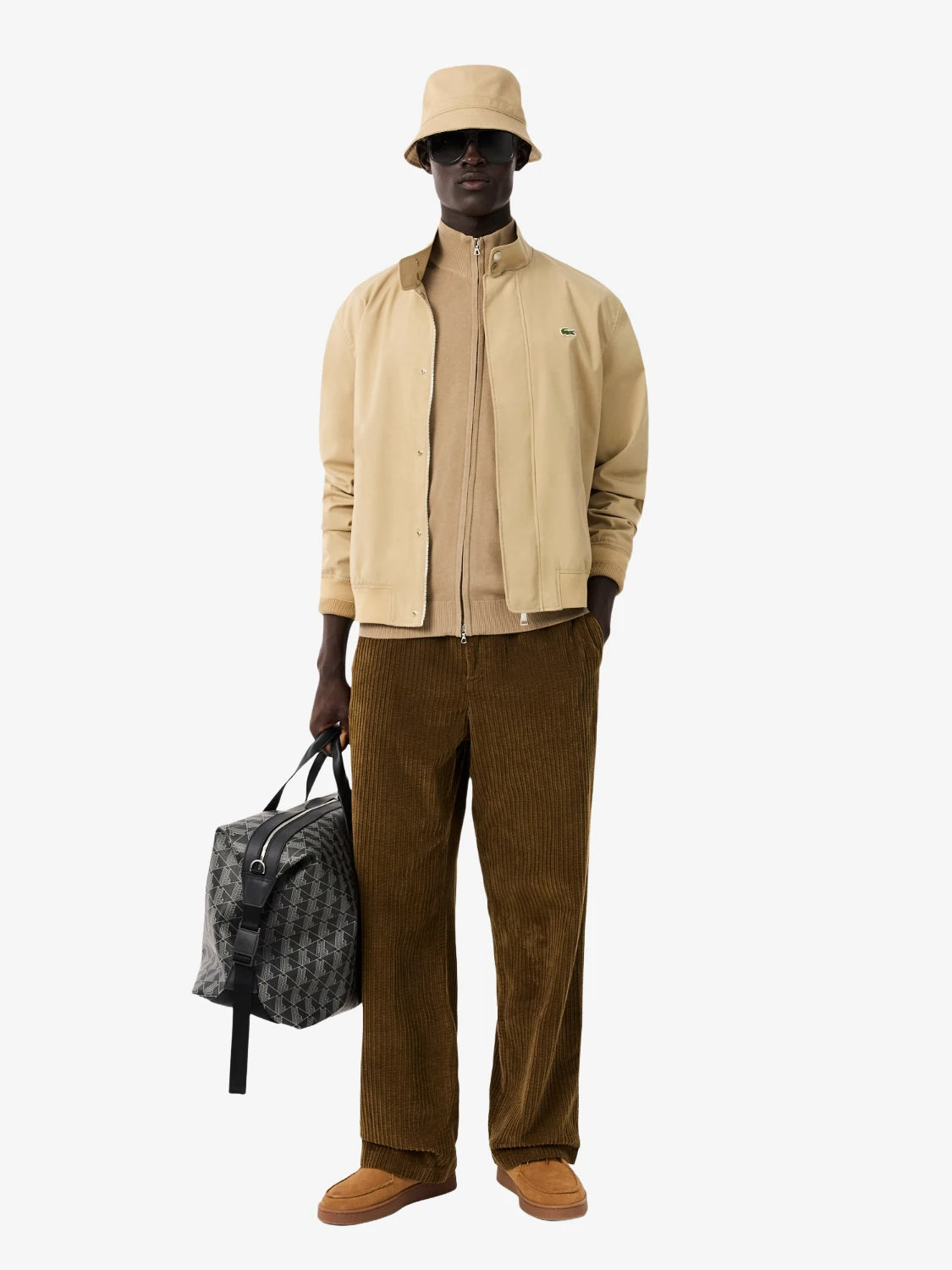 gilet-zippe-lacoste-marron-porte-ah1957-00-six