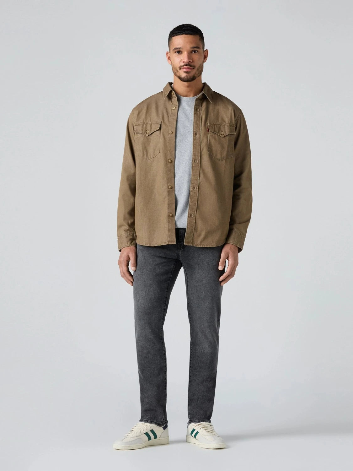 jean-511-levis-gris-homme-porte