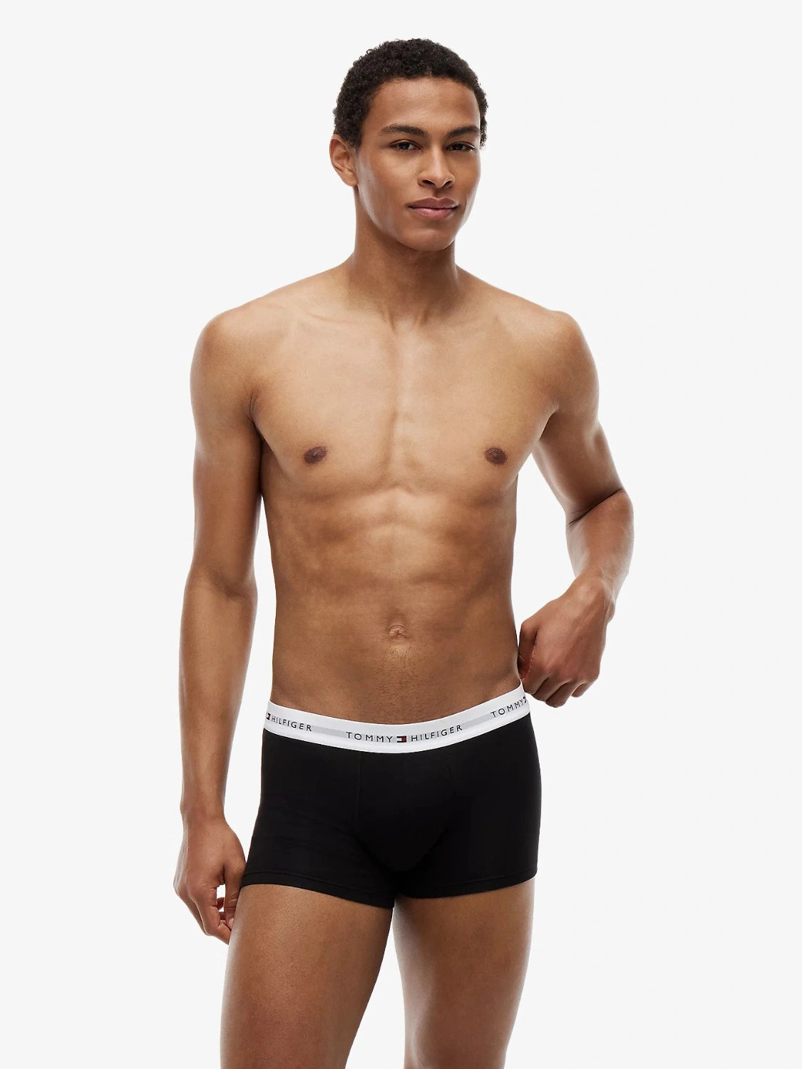 lot-boxers-tommy-hilfiger-noirs-homme-UM0UM038900XNf-porte