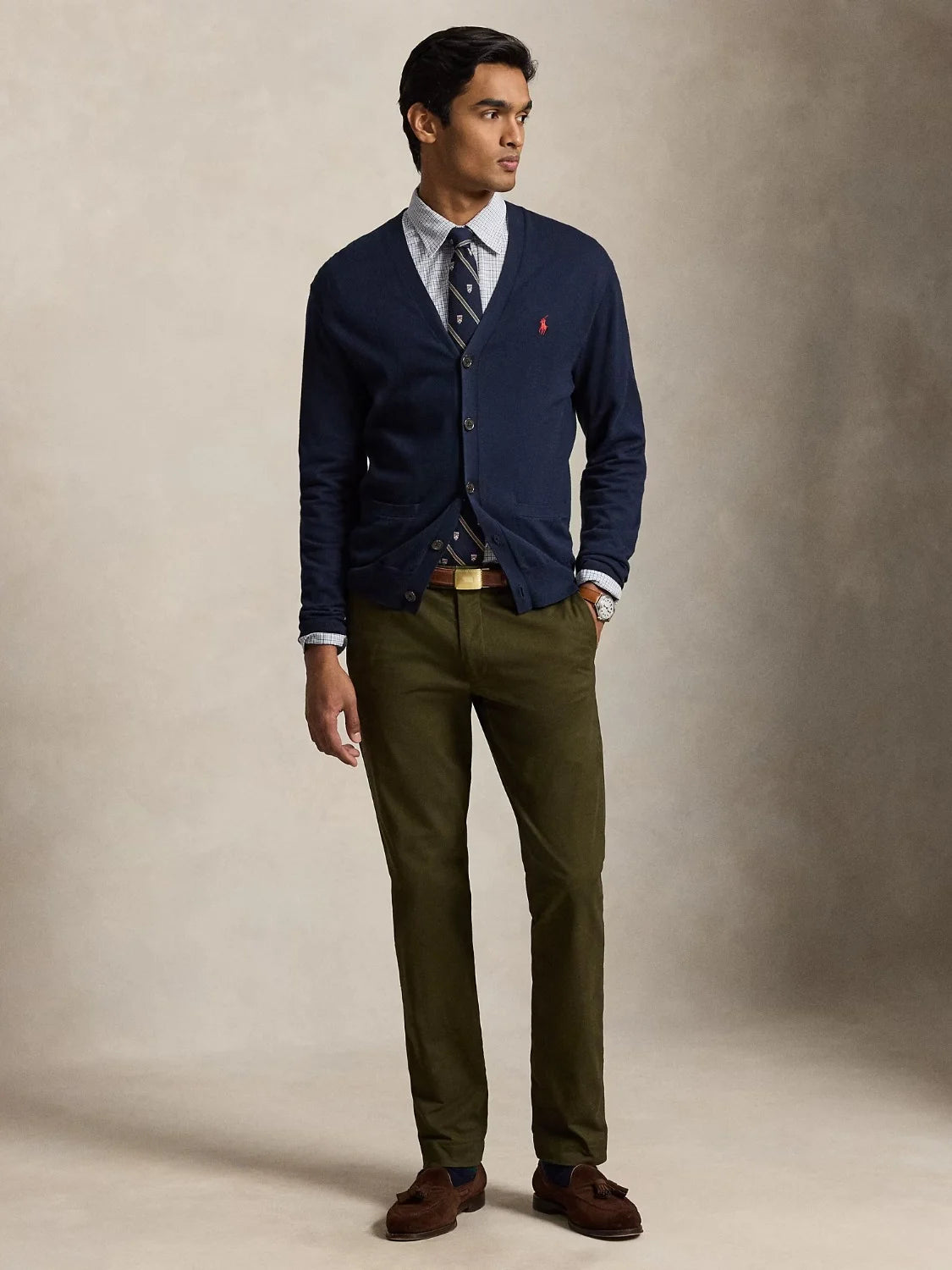 pantalon-chino-ralph-lauren-kaki-homme-710B22623011-porte