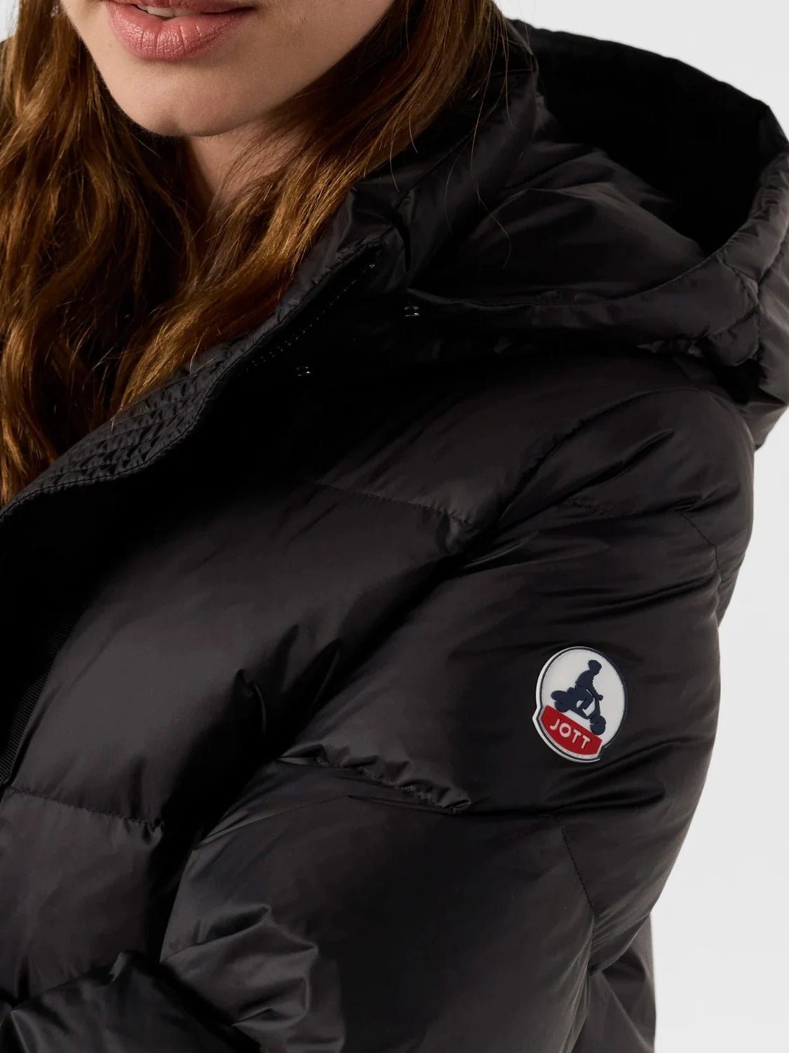 parka-karachi-jott-noire-femme-zoom