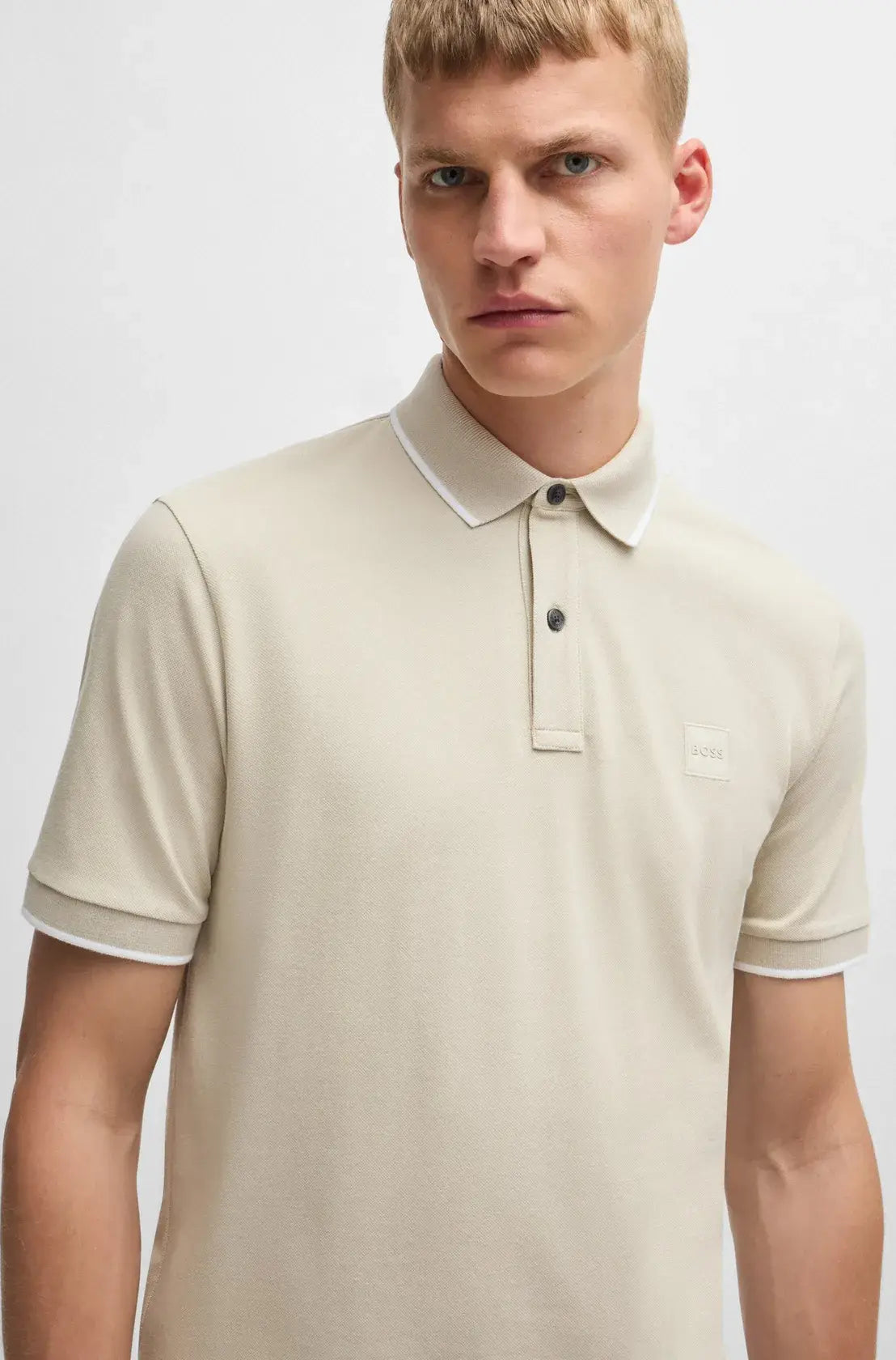 polo-boss-homme-beige-zoom-face
