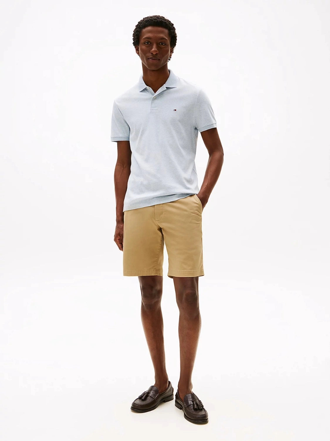 polo-tommy-hilfiger-bleu-homme-porte