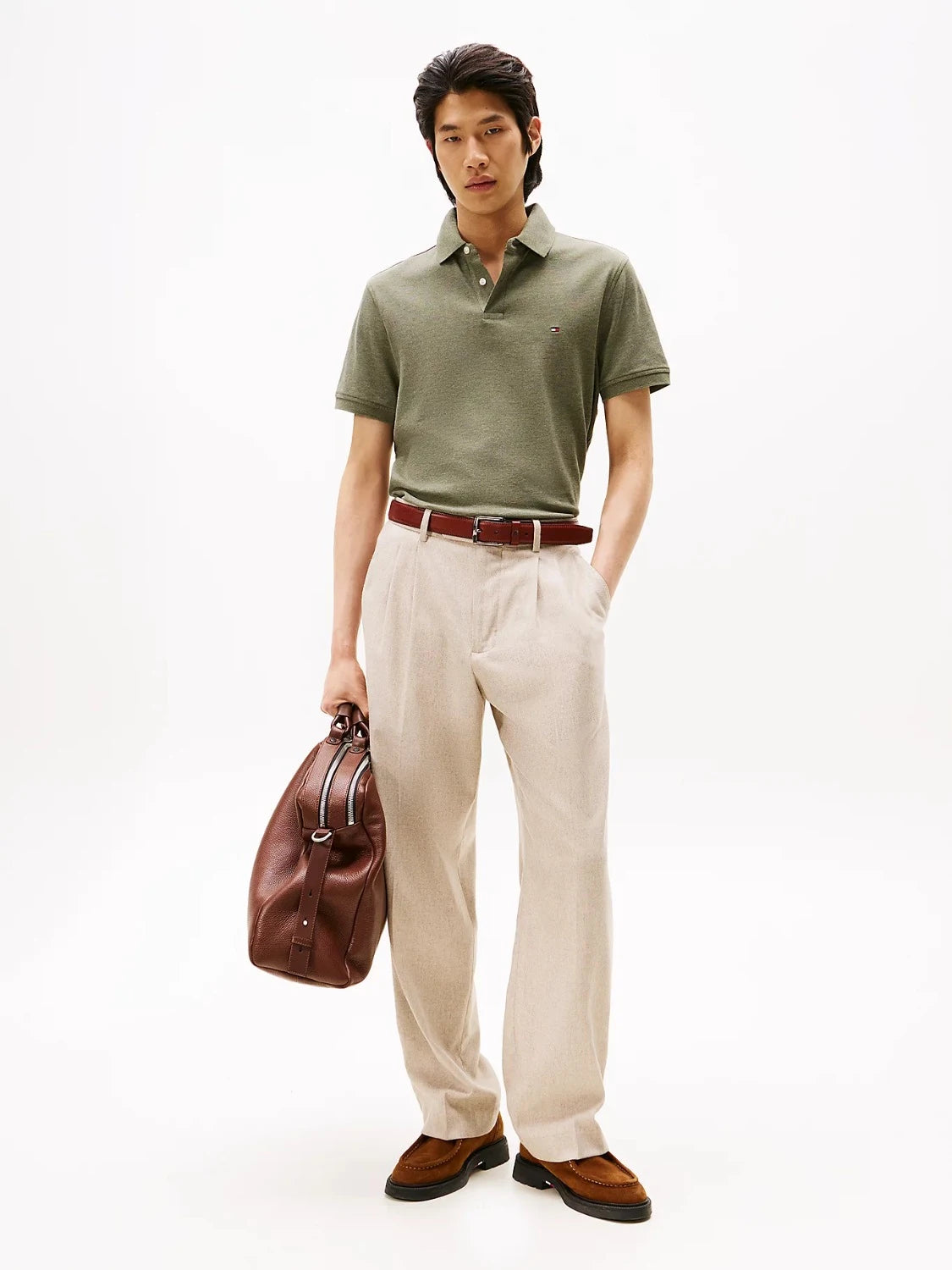 polo-tommy-hilfiger-kaki-homme-porte