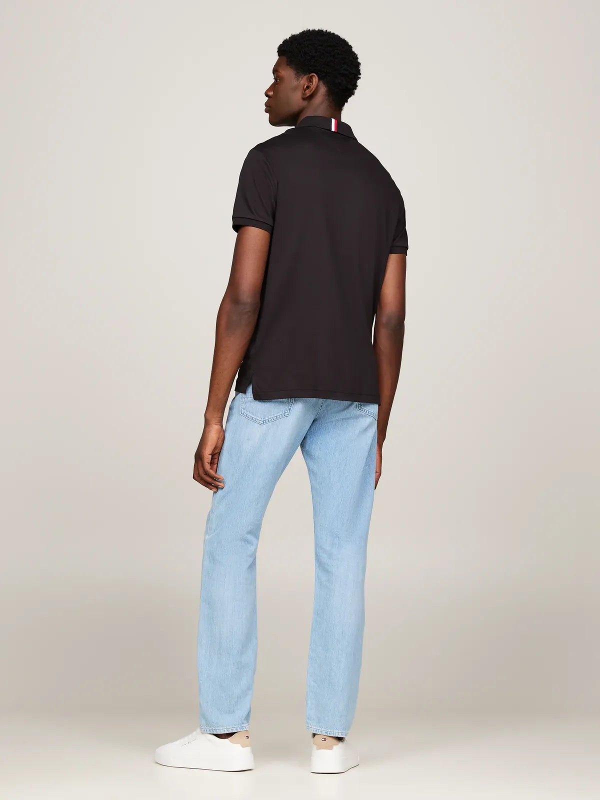 polo-tommyhilfiger-homme-noir-dos
