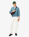 pull-camionneur-lacoste-bleu-homme-AH1980-00-57I-porte