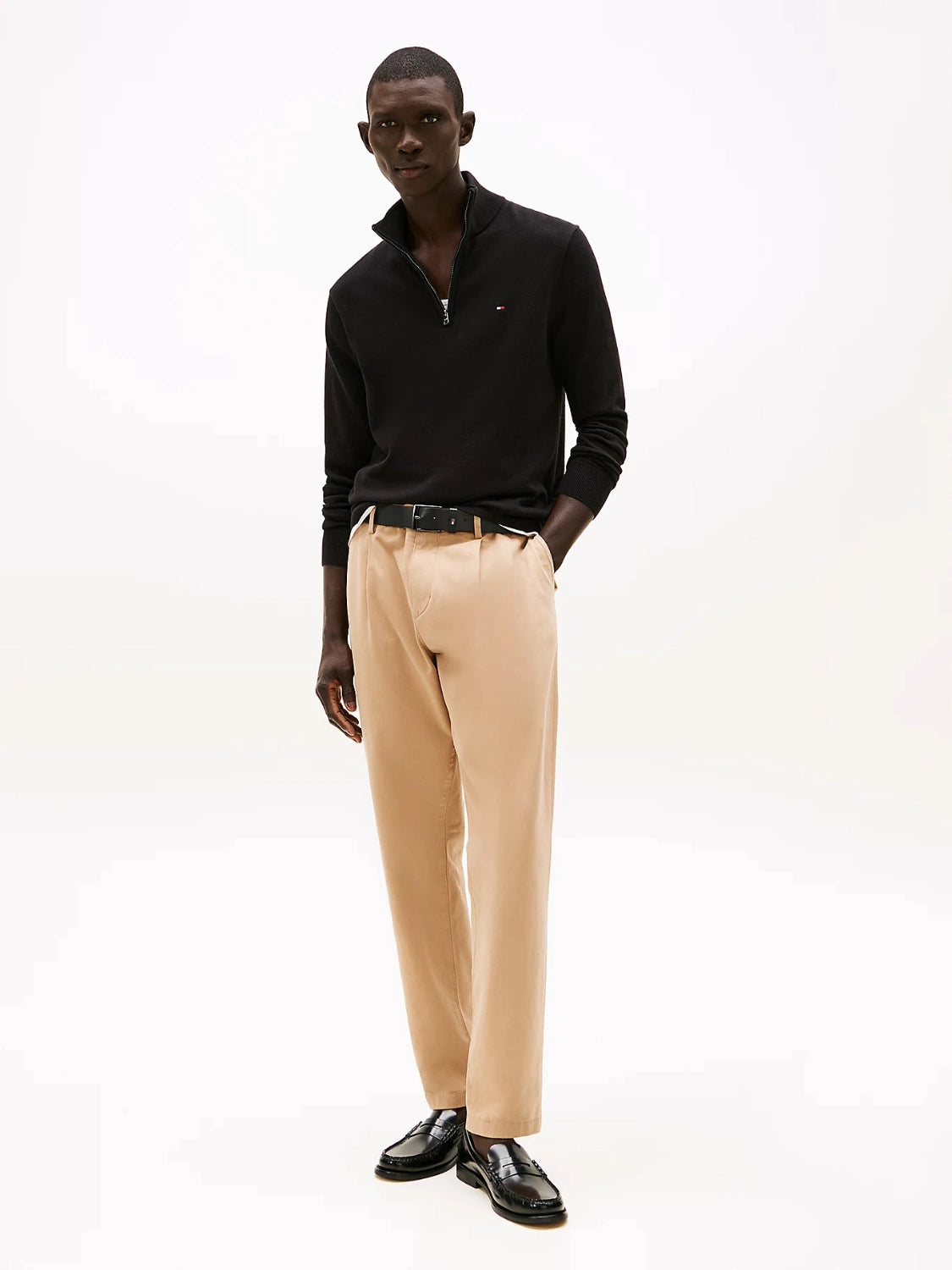 pull-camionneur-tommy-hilfiger-noir-homme-porte