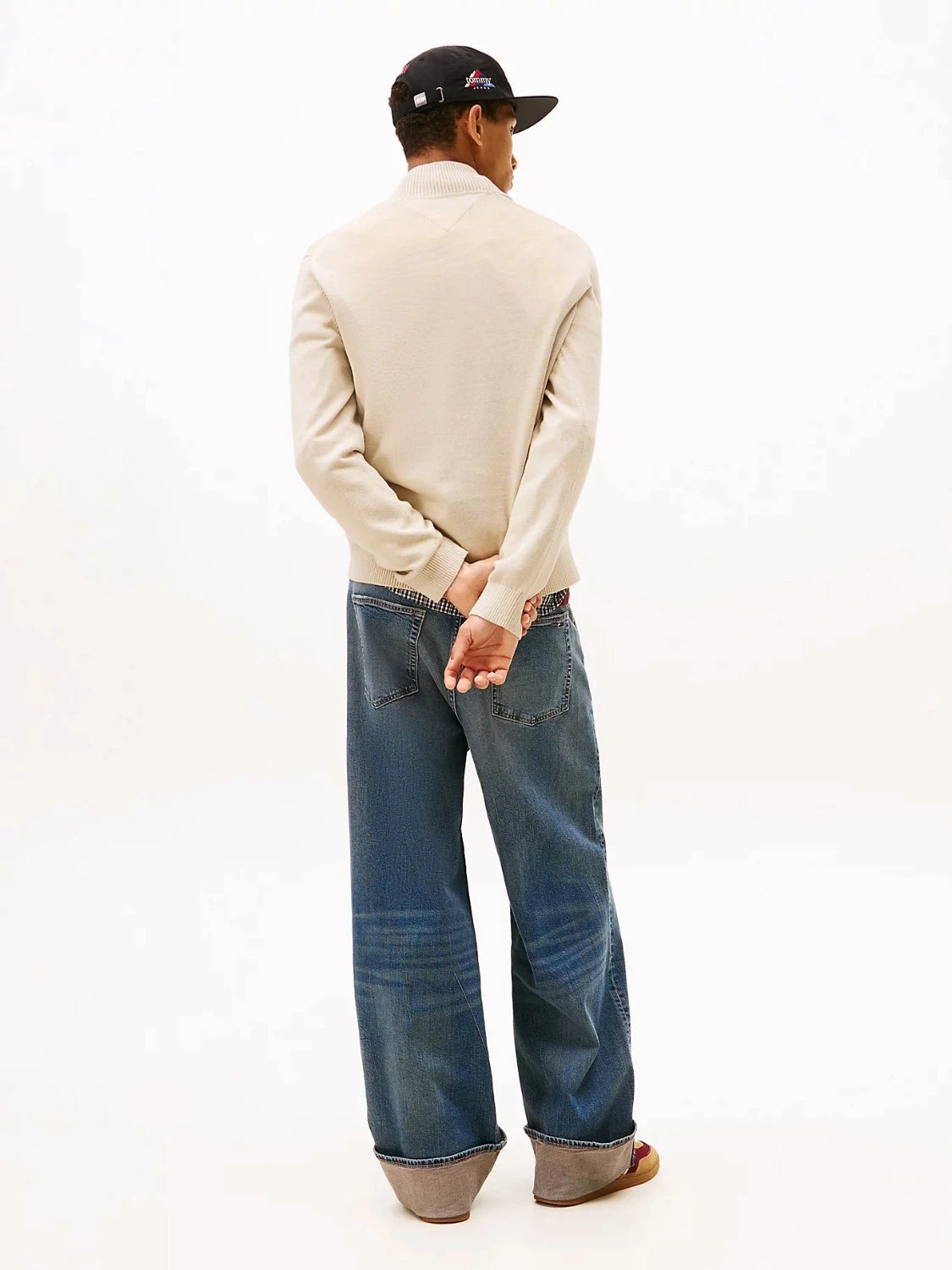 pull-camionneur-tommy-jeans-beige-dos