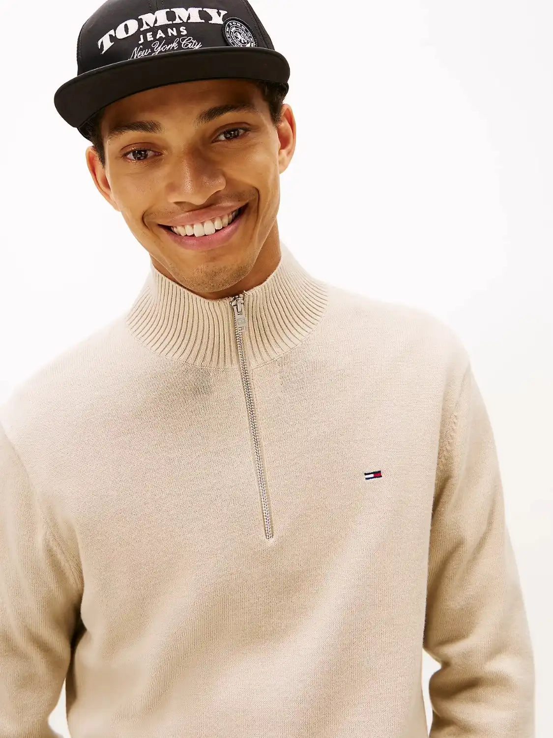 pull-camionneur-tommy-jeans-beige-zoom