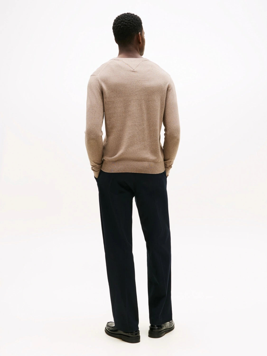 pull-col-v-tommy-hilfiger-homme-beige-dos