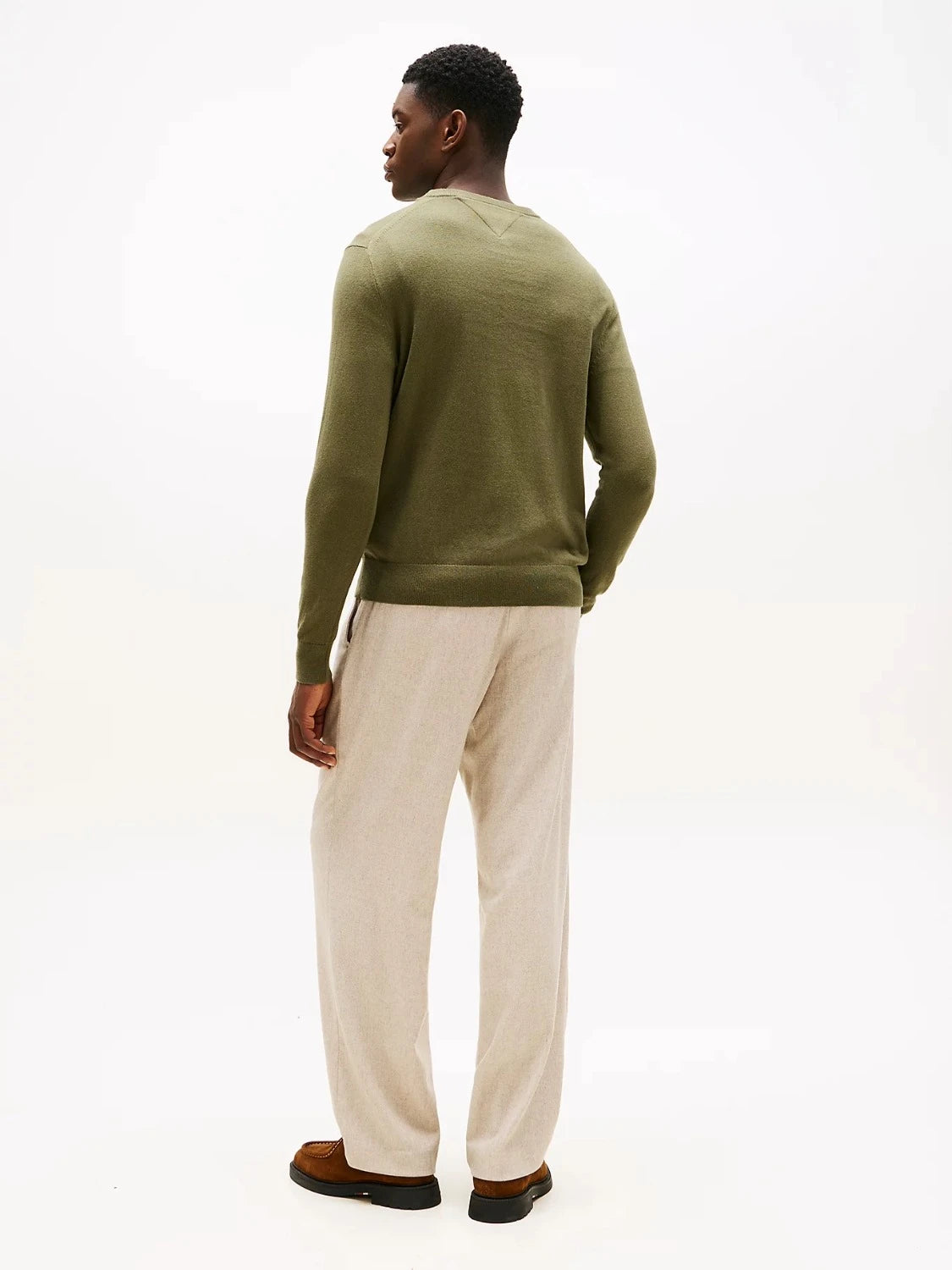 pull-tommy-hilfiger-kaki-homme-dos
