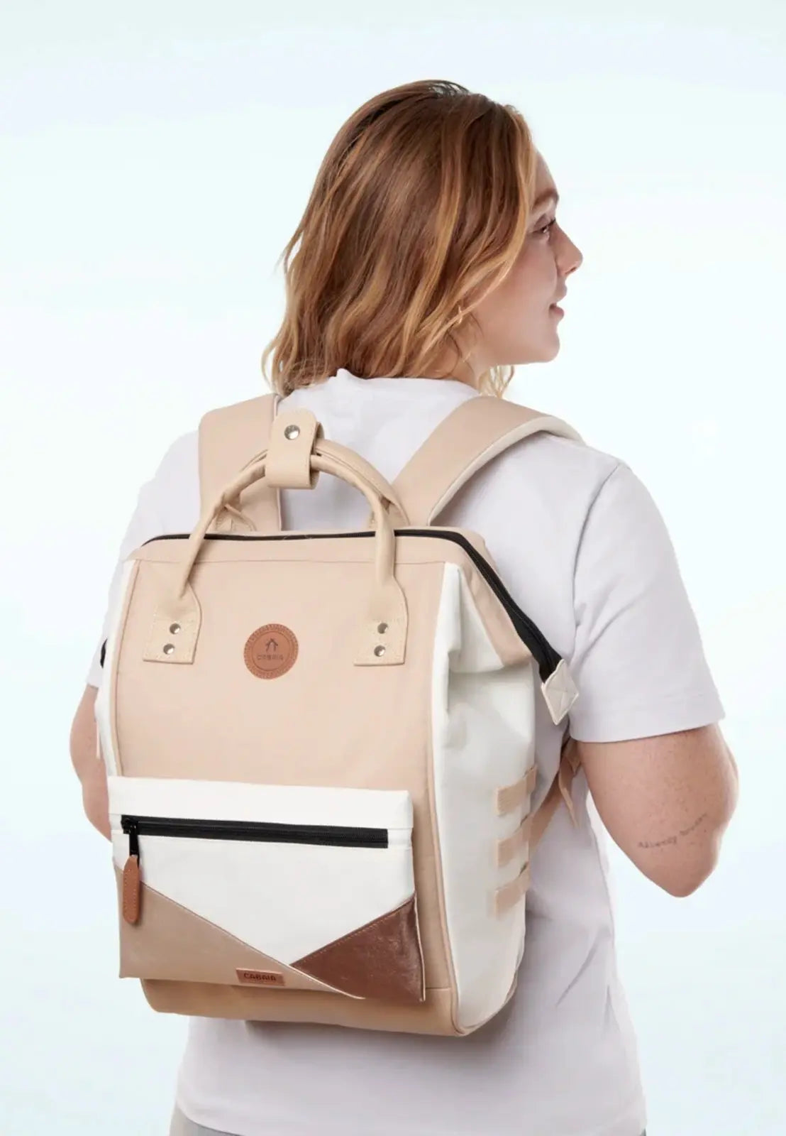 sac-a-dos-cabaia-medium-arcachon-beige-porte