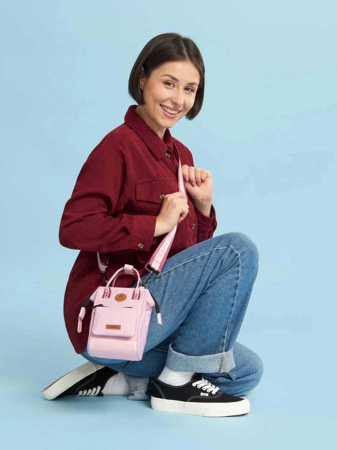 sac-bandouliere-cabaia-rose-assouan-porte