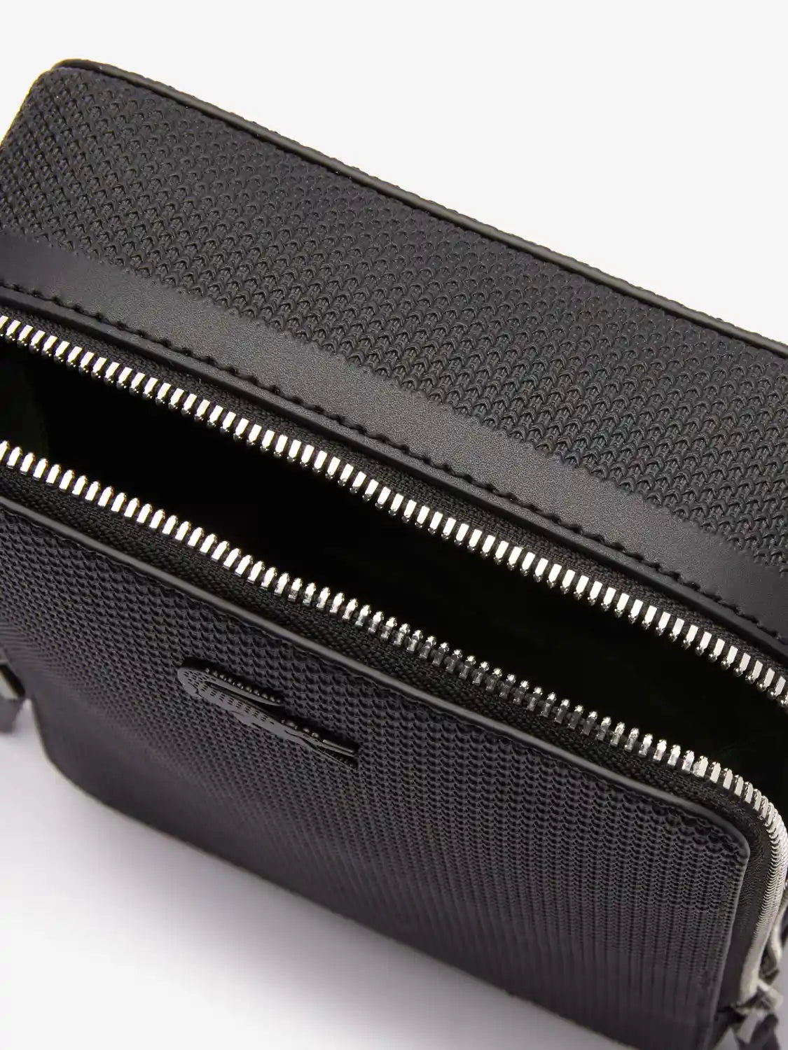 sac-bandouliere-lacoste-homme-nh3271ce0-ouvert