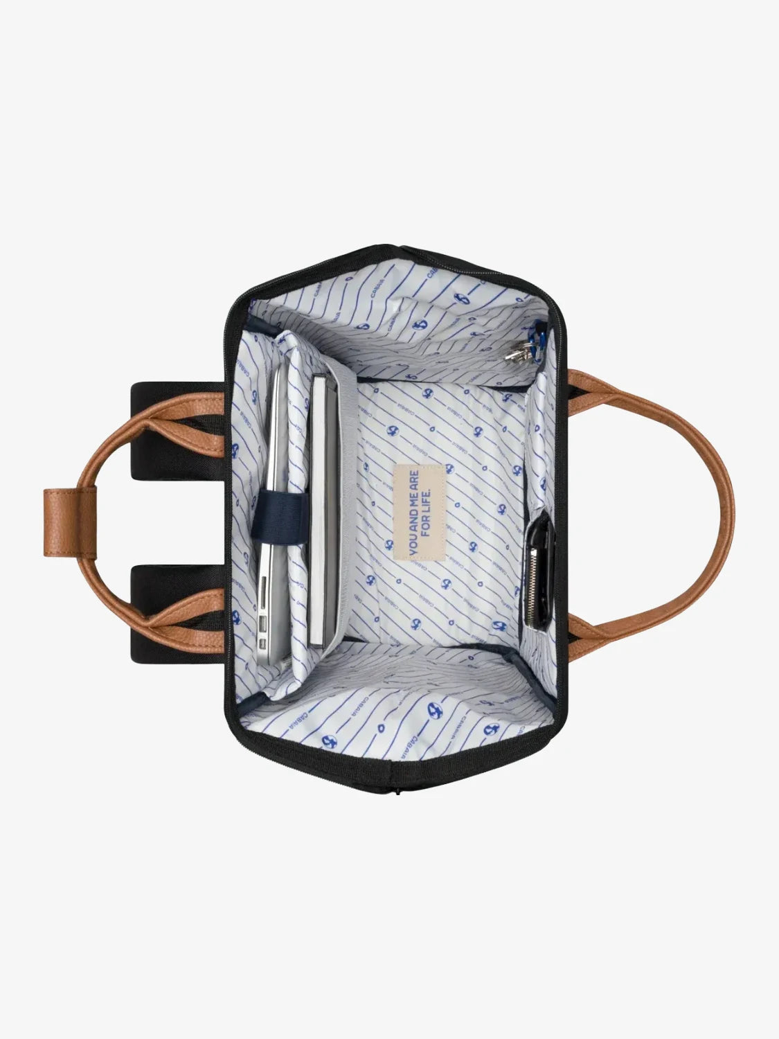 sac-dos-cabaia-noir-dessus-adventurer-cologne-large