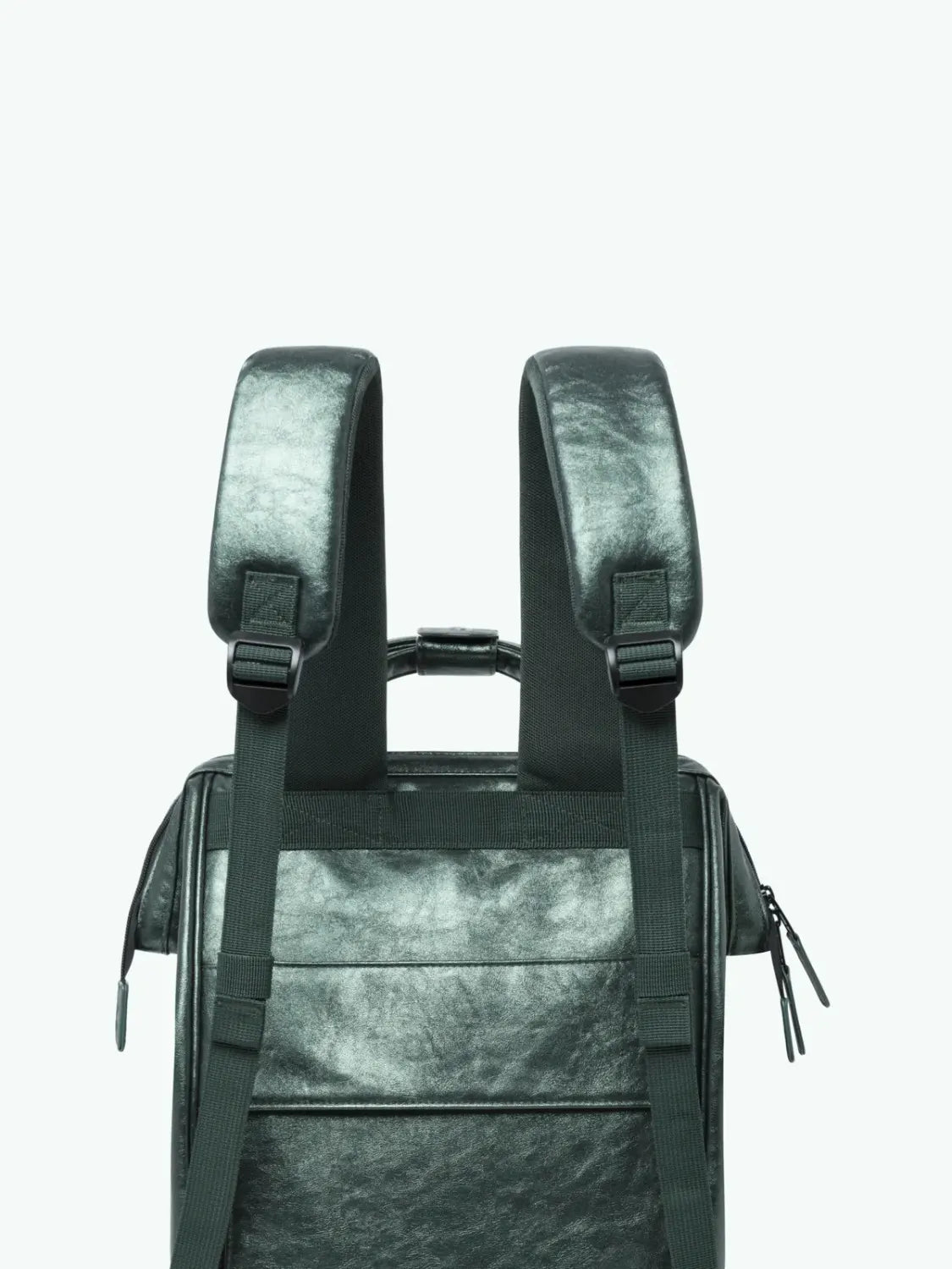 sac-lucerne-adventurer-medium-cabaia-bretelles