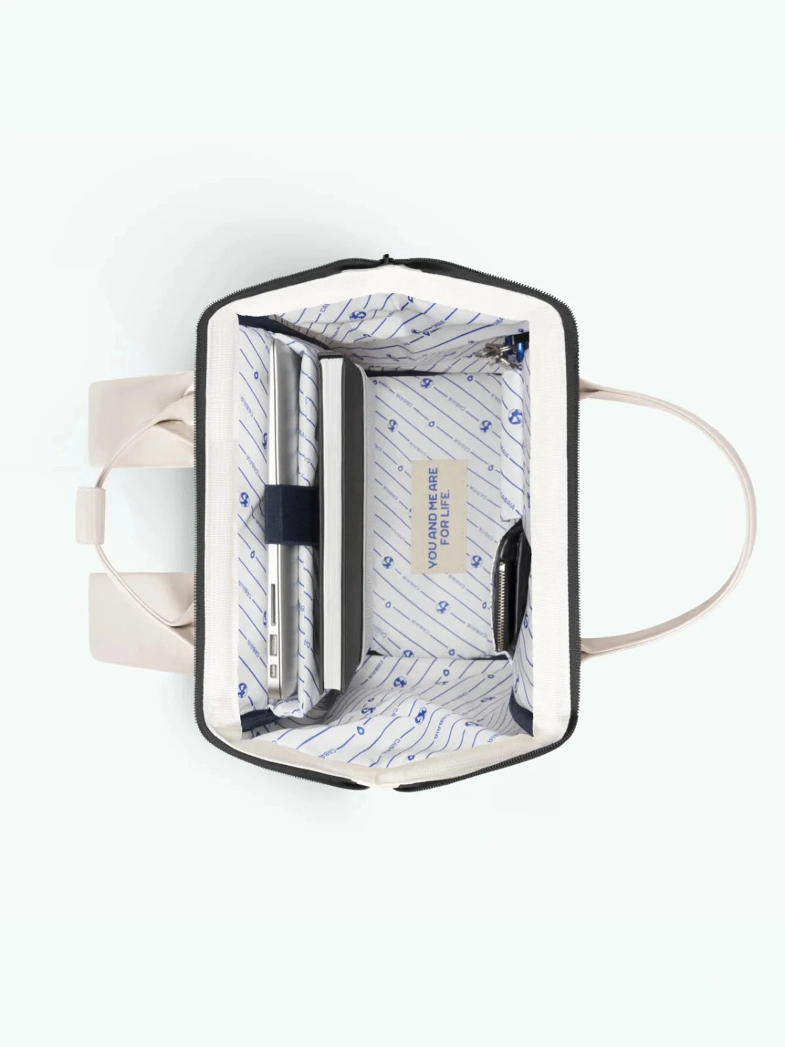 sacados-cabaia-medium-honolulu-adventurer-ouvert