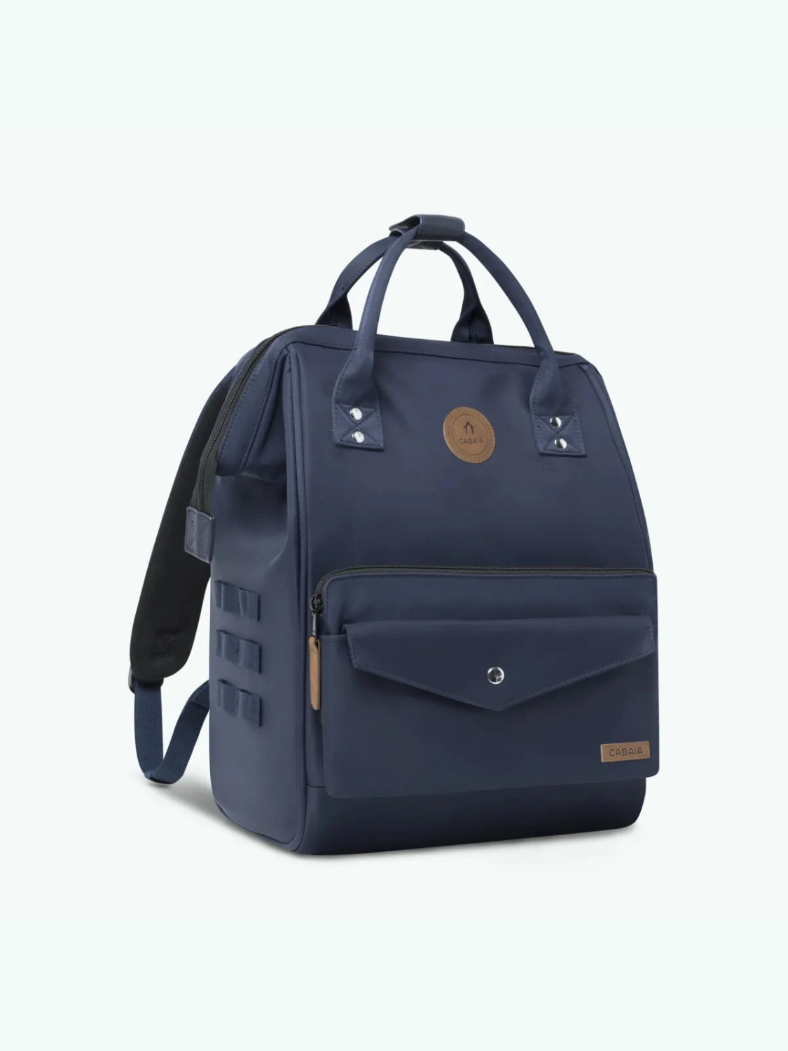 sacados-cabaia-medium-nara-adventurer-cote-face