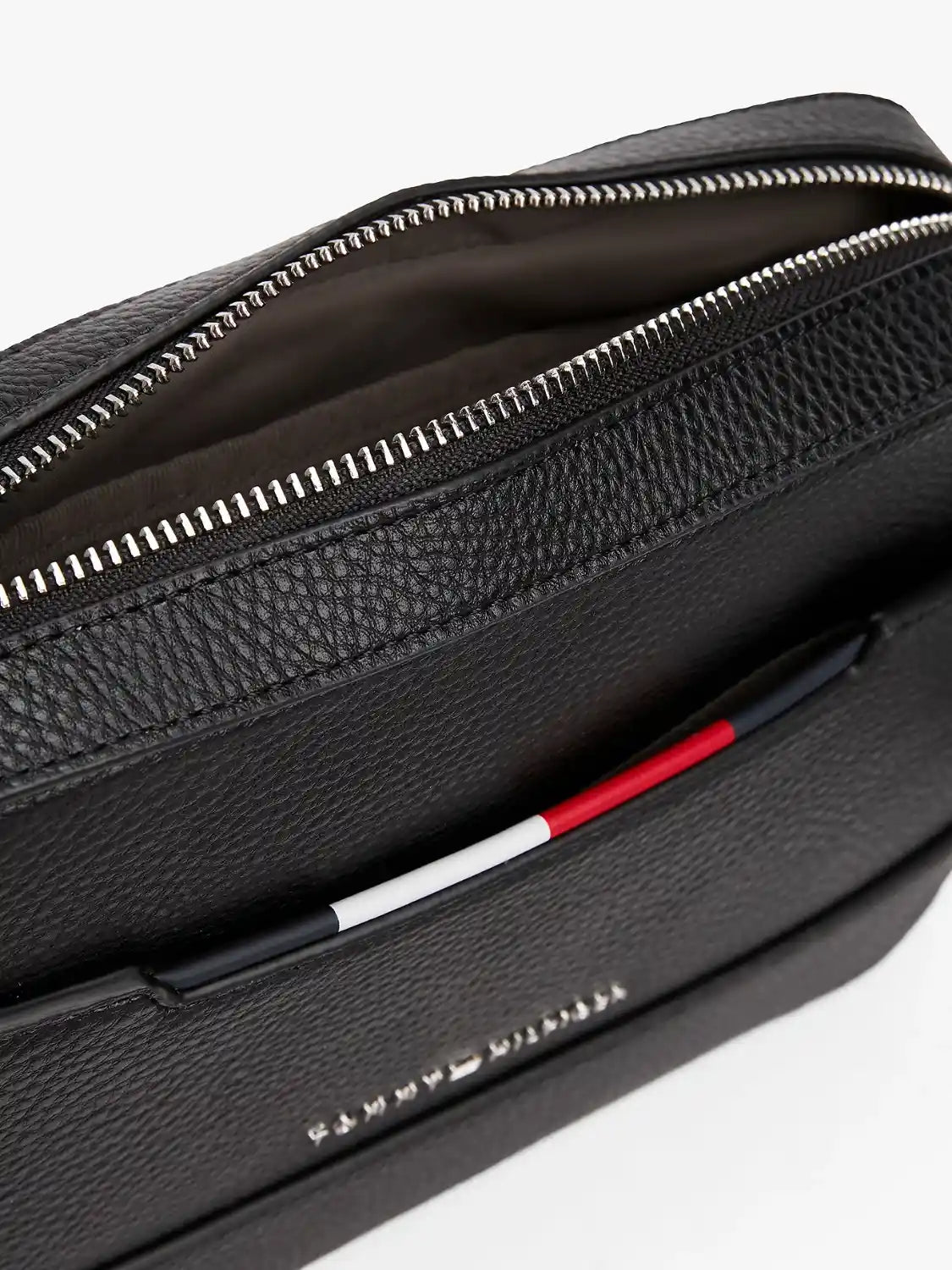 sacoche-tommy-hilfiger-noir-homme-zoom-dessus