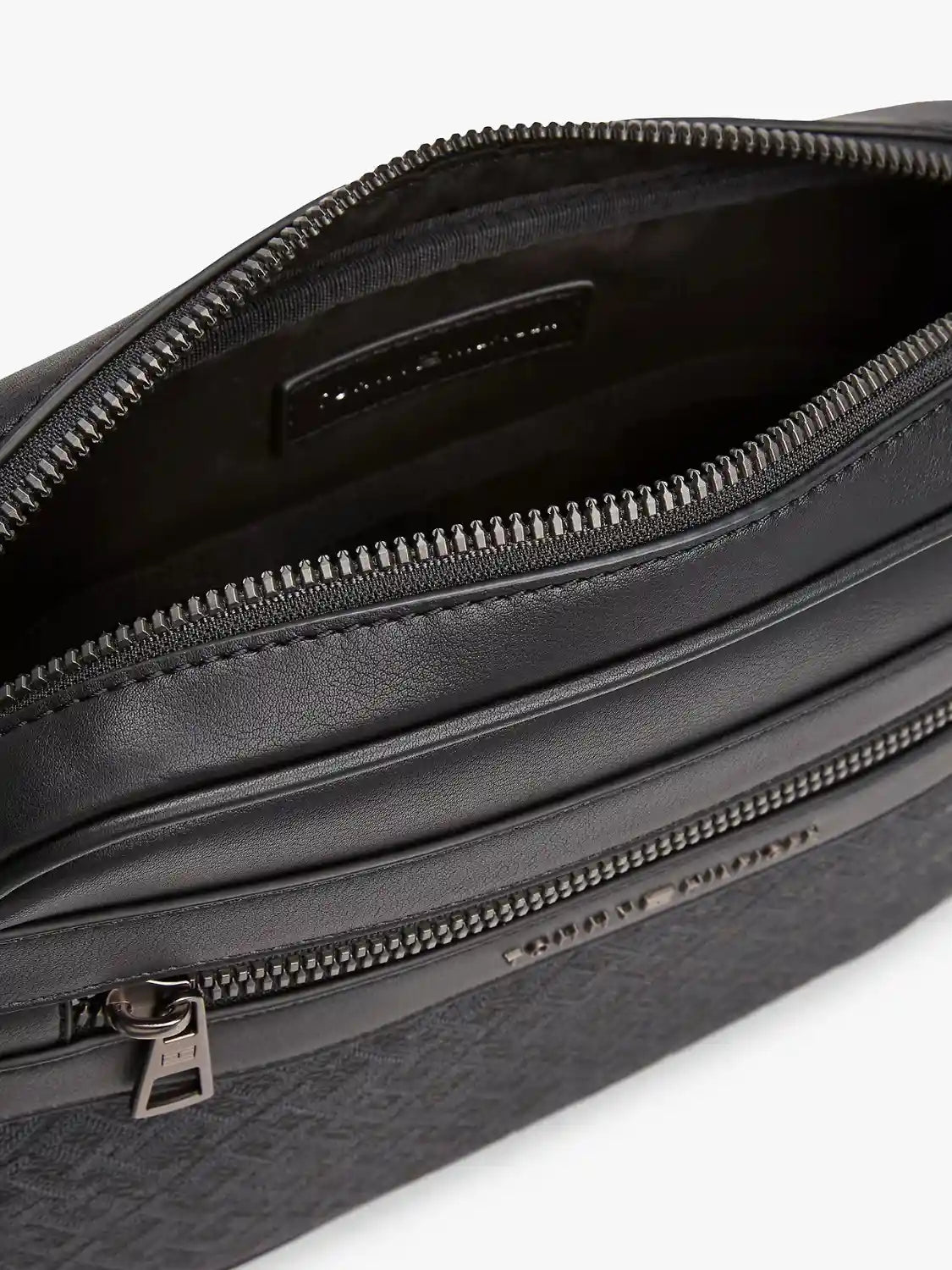 sacoche-tommy-hilfiger-noire-homme-intérieure