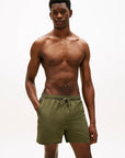 short-de-bain-tommy-hilfiger-kaki-um0um03748rbn