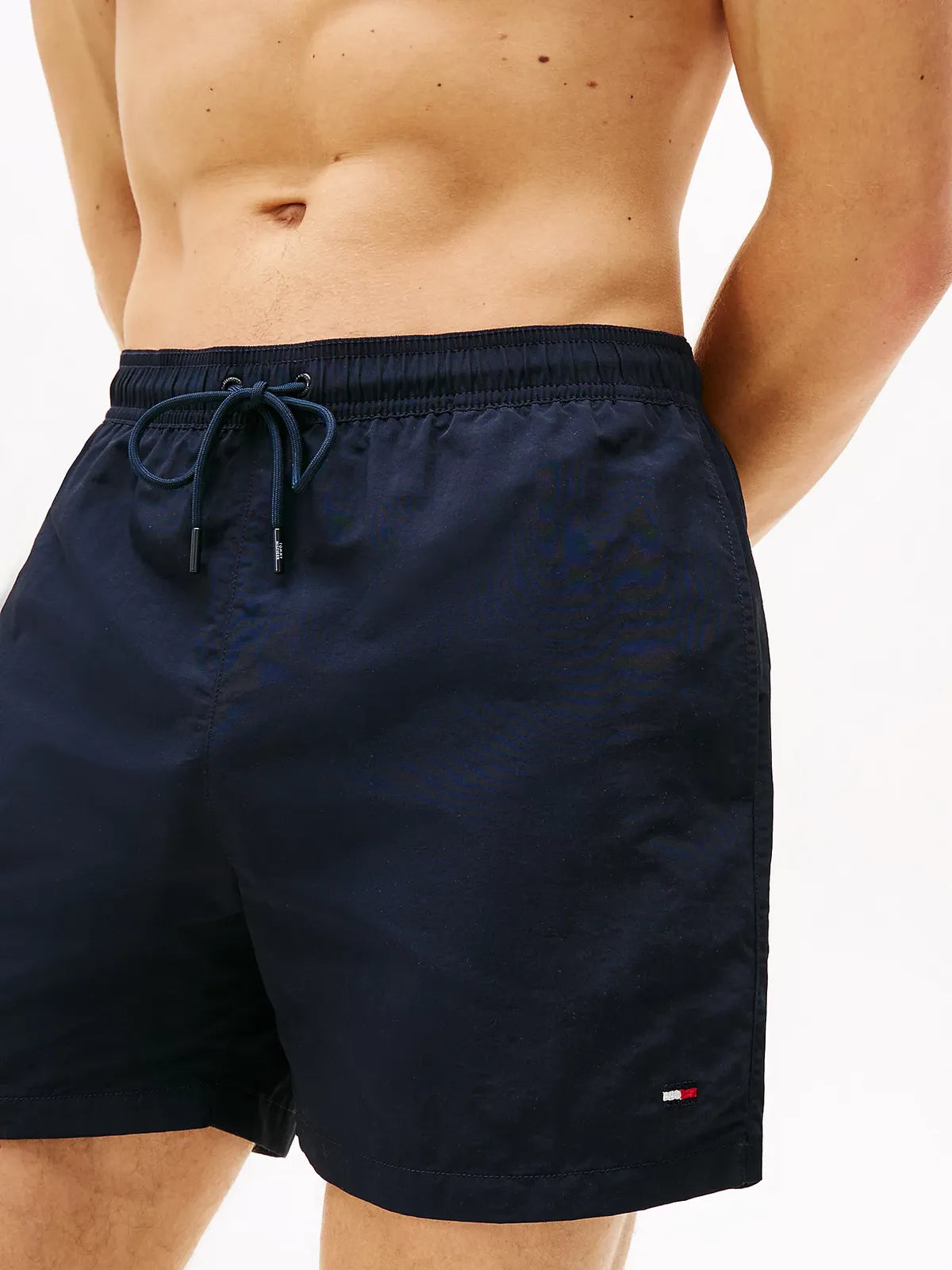 shortdebain-tommyhilfiger-homme-marine-zoom
