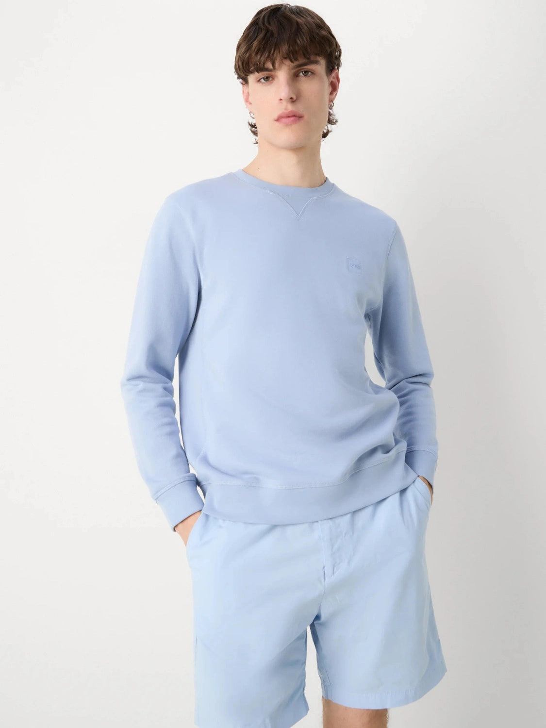 sweat-boss-bleu-homme-face-zoom