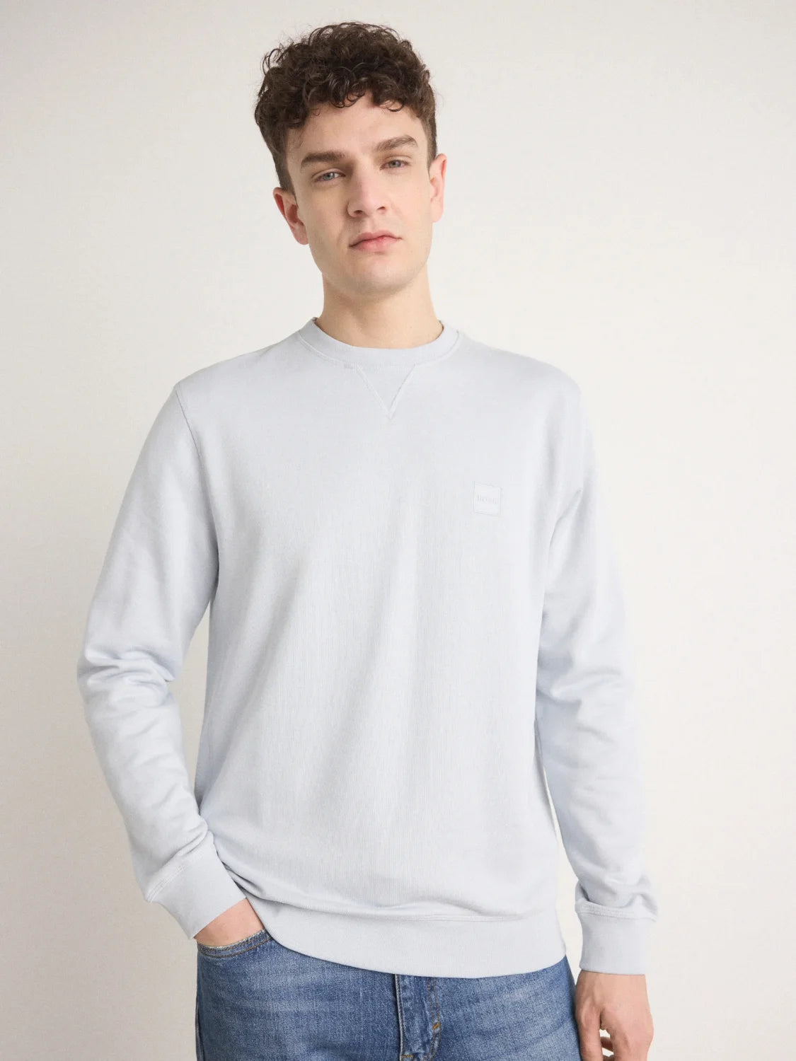 sweat-boss-gris-homme-face
