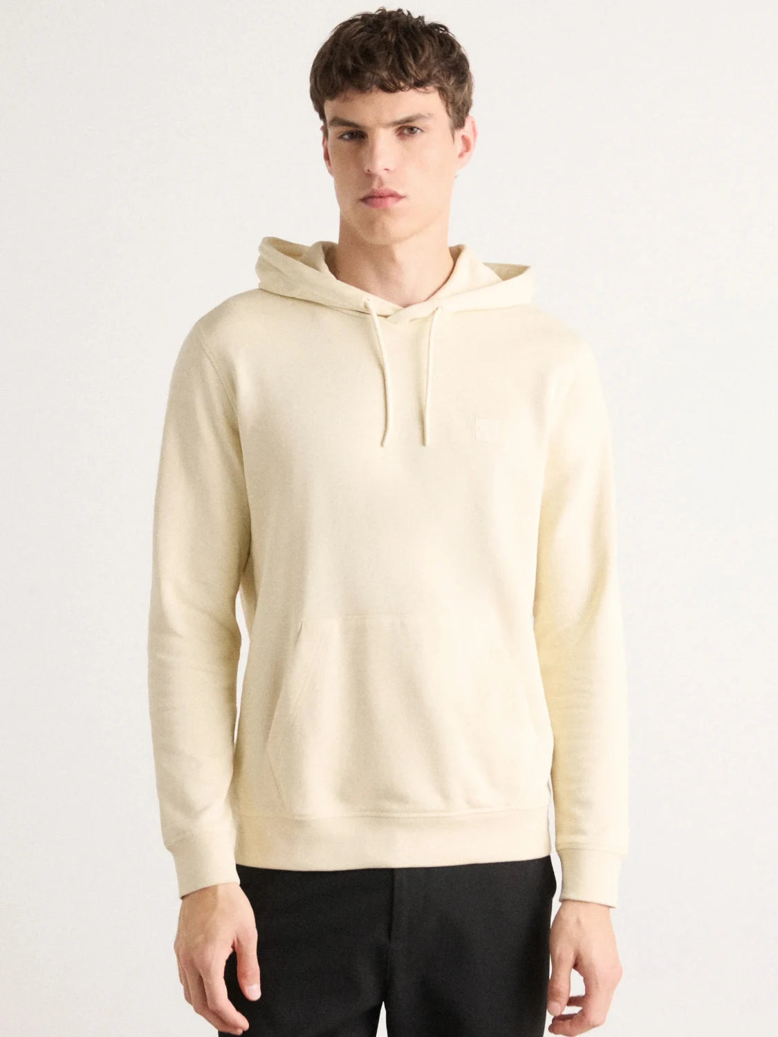 sweat-boss-jaune-homme-face