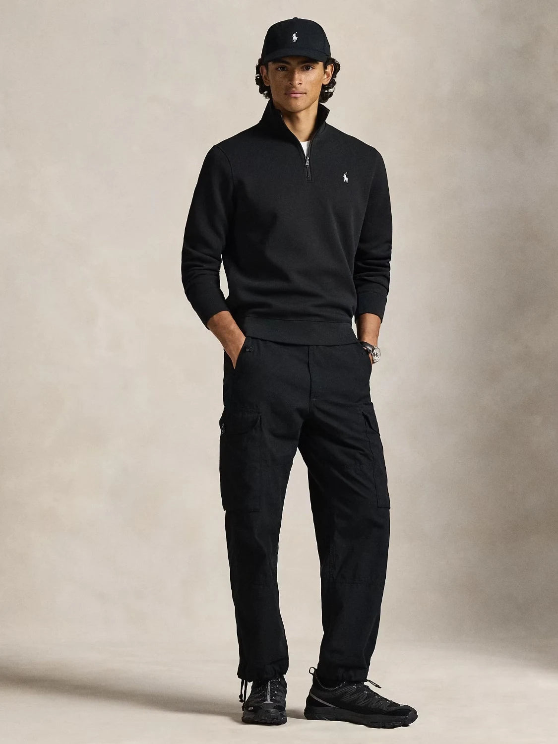 sweat-camionneur-ralph-lauren-noir-homme-710P06234001-porte