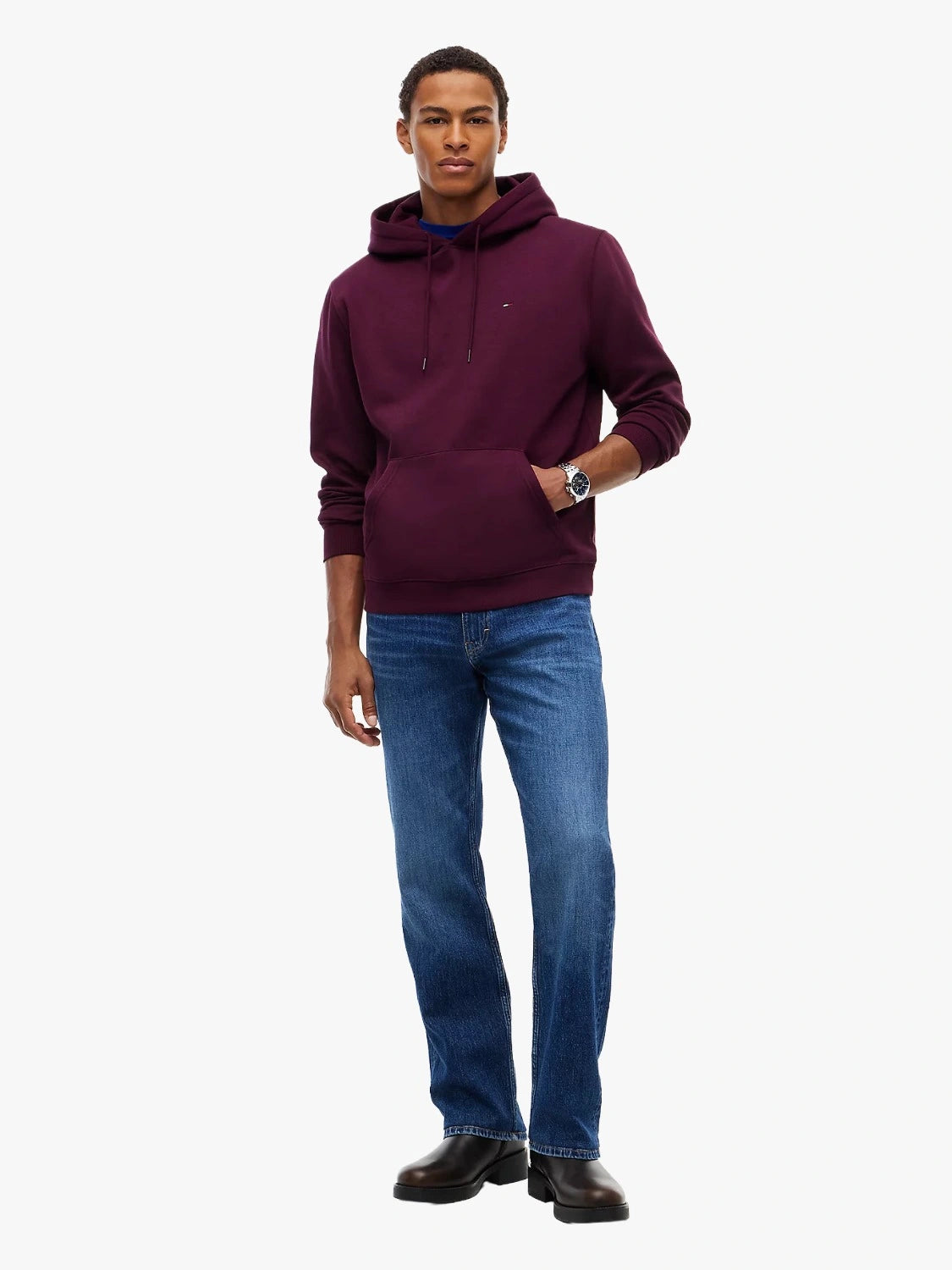 sweat-capuche-tommy-jeans-bordeaux-homme-DM0DM20742V11-porte