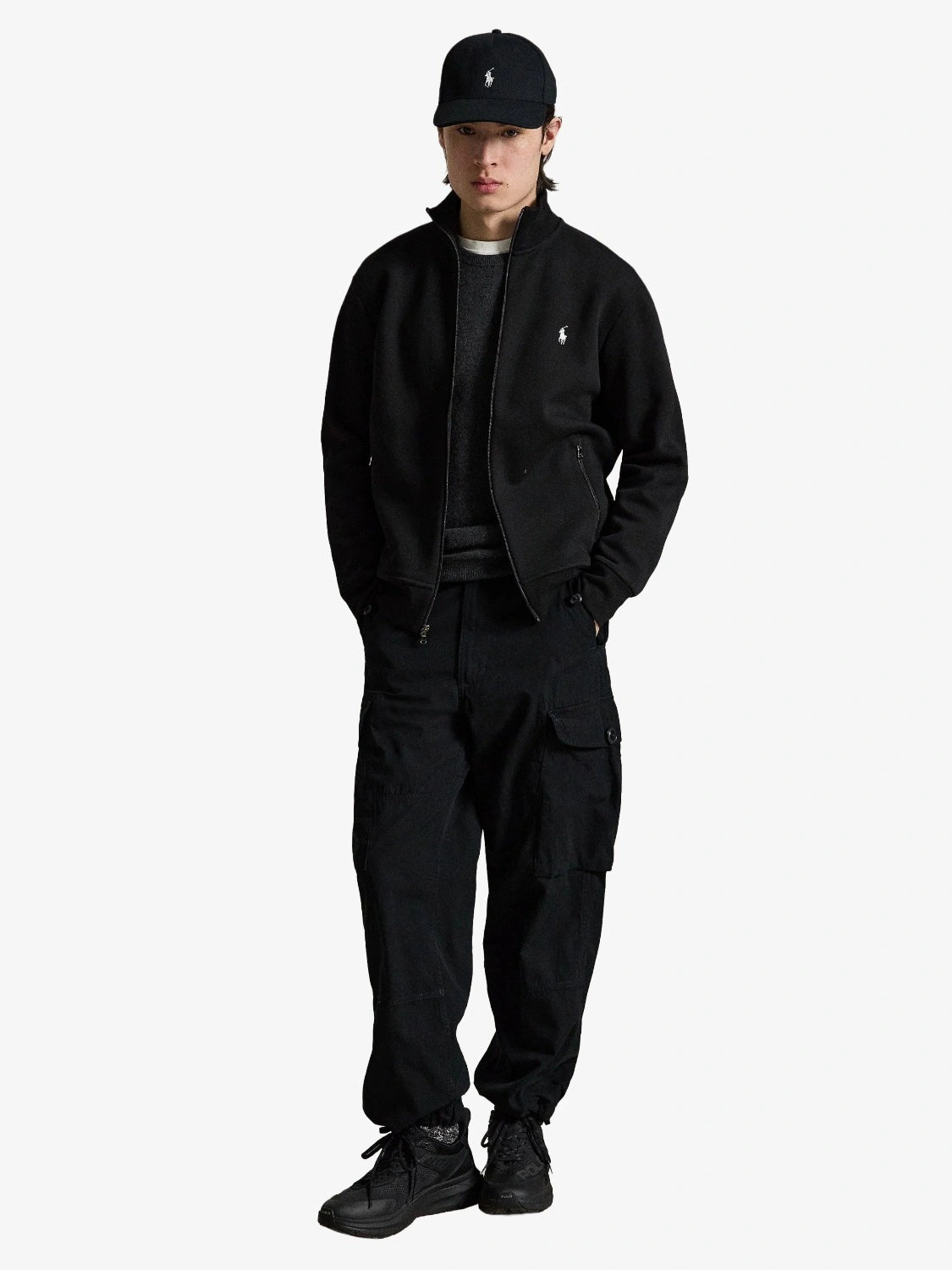 sweat-zippe-ralph-lauren-noir-homme-710881509001-porte