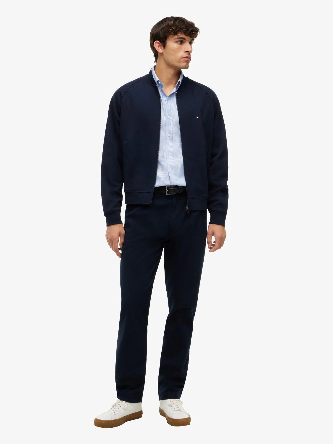 sweat-zippe-tommy-hilfiger-marine-MW0MW44934DW5-porte