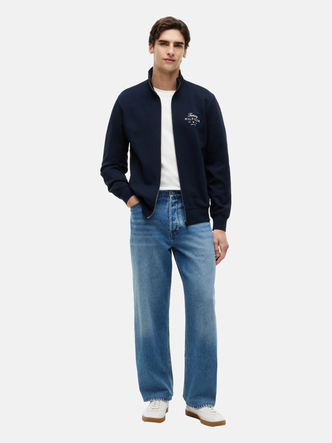 sweat-zippe-tommy-hilfiger-marine-porte