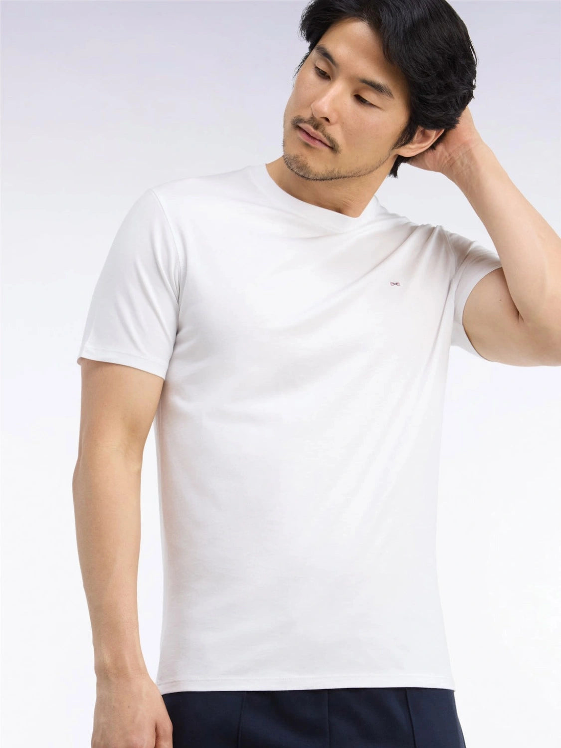 t-shirt-eden-park-blanc-homme-H26MAITC0006BC-face-zoom
