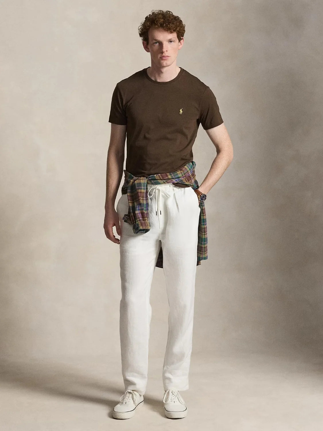 t-shirt-ralph-lauren-marron-homme-710671438533-porte