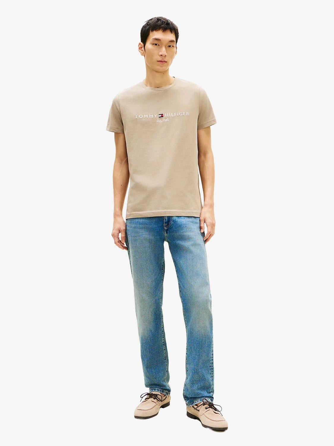 t-shirt-tommy-hilfiger-beige-homme-MW0MW11797M03-porte