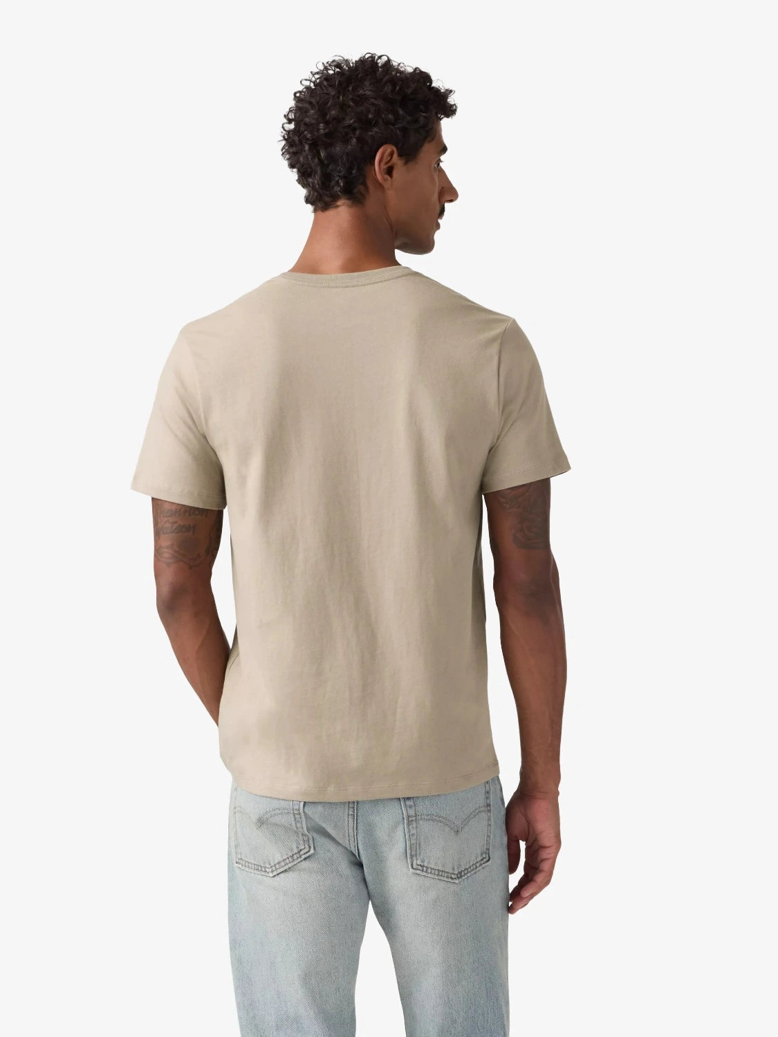 tee-shirt-levis-beige-homme-566050301-dos