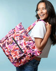 tote-bag-cabaia-montreuil-medium-rose-porte