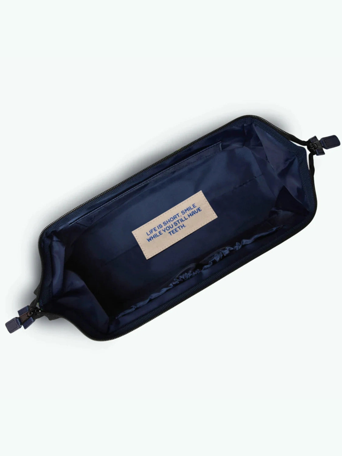 trousse-de-toilette-edea-cabaia-ouvert