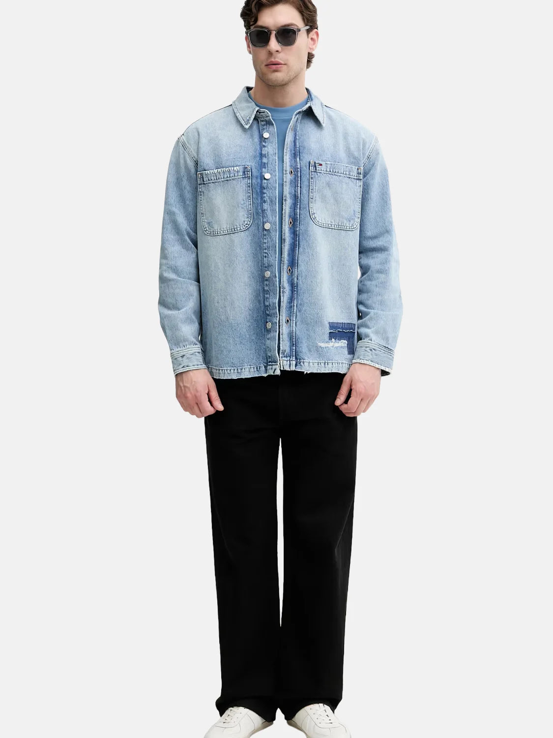 tshirt-boss-bleu-porte-50565995459