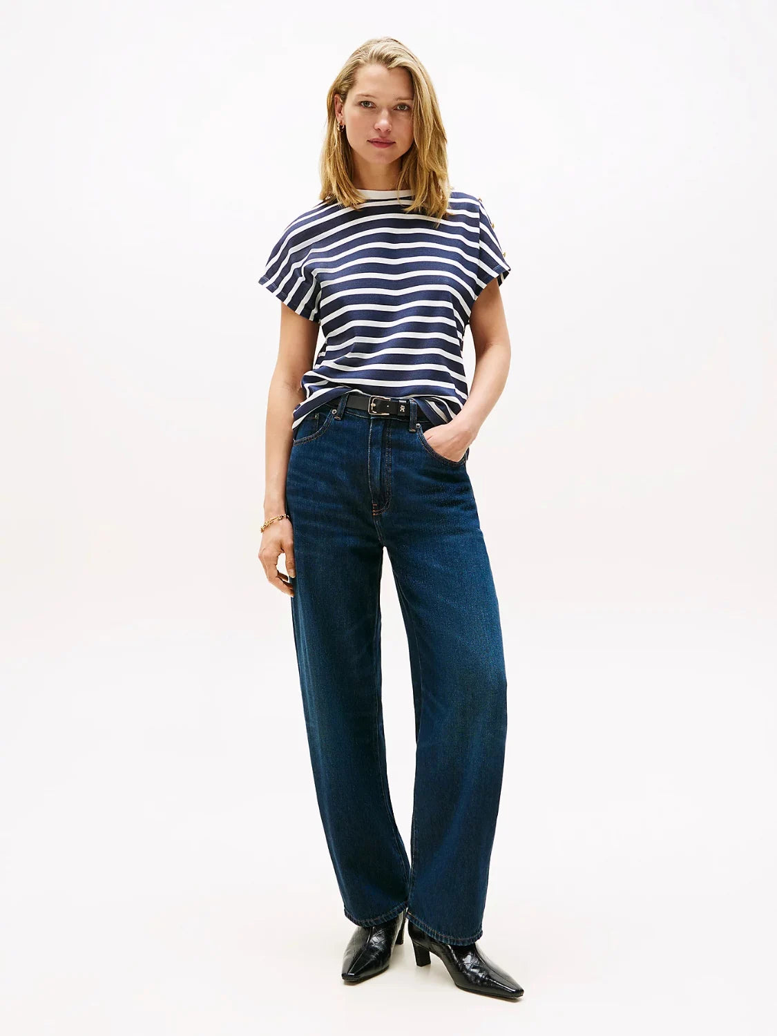 tshirt-femme-tommy-hilfiger-ww0ww474550y7-porte