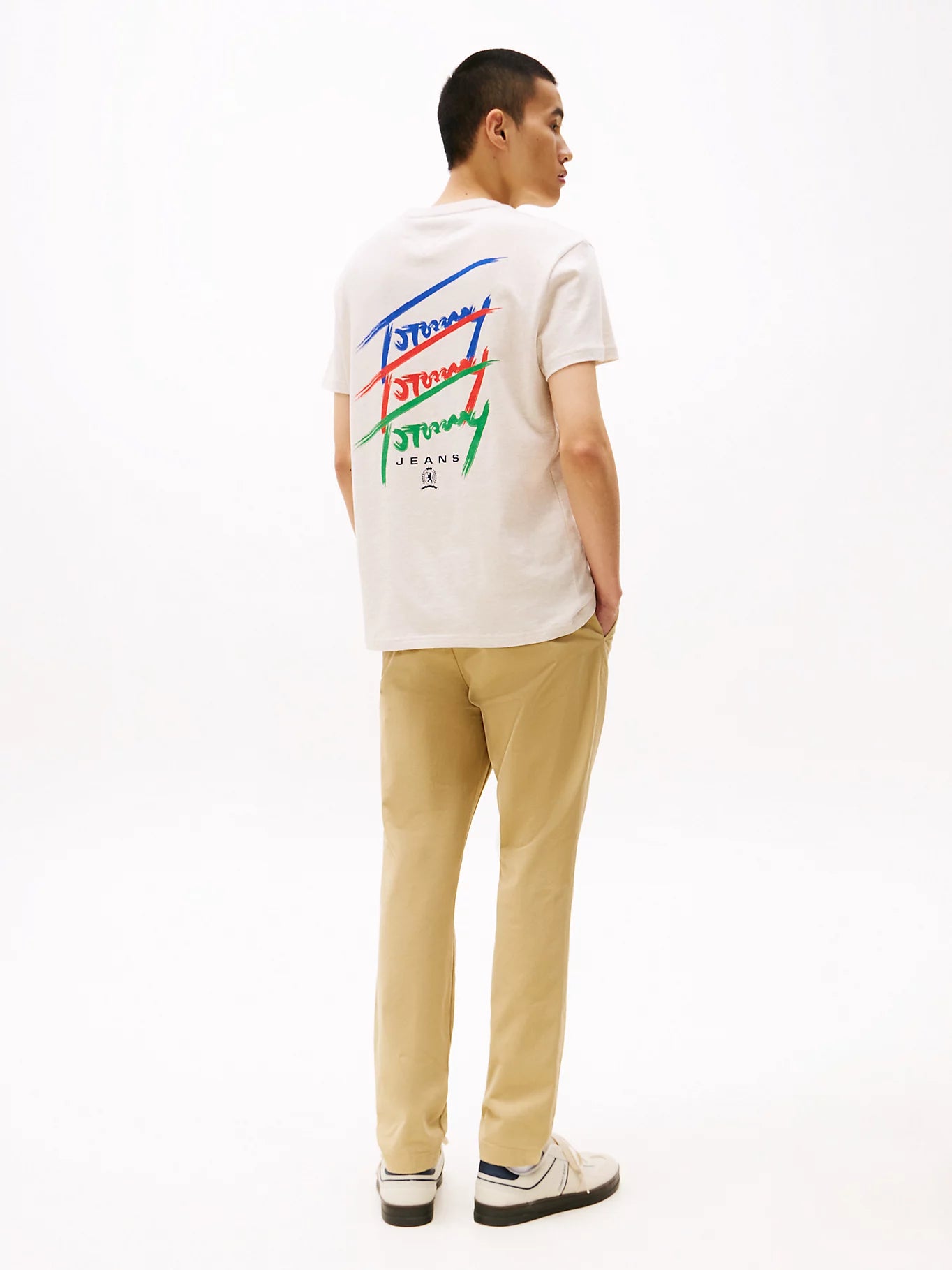 tshirt-tommy-jeans-beige-dm0dm20771ae3-dos