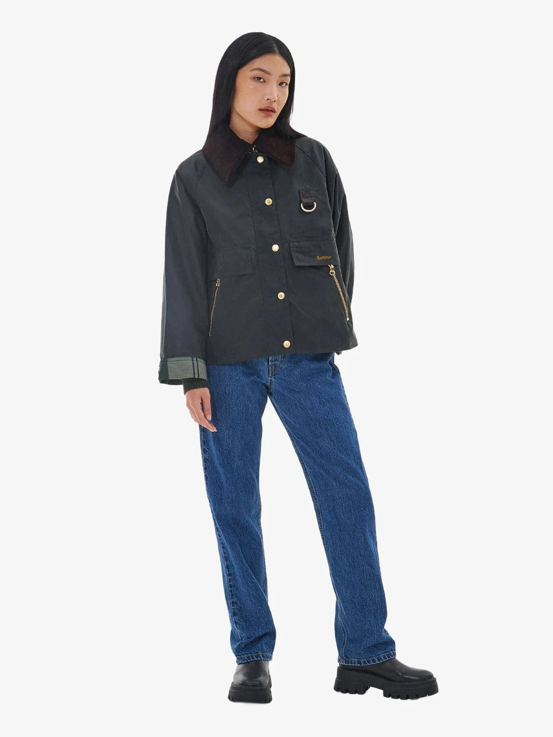 veste-catton-barbour-femme-kaki-LWX1333SG51-porte