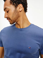 Charger l&#39;image dans la galerie, T-Shirt logo Tommy Hilfiger bleu en coton bio | Georgespaul
