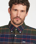 Charger l&#39;image dans la galerie, Chemise à carreaux pour hommes Barbour verte et rouge I Georgespaul

