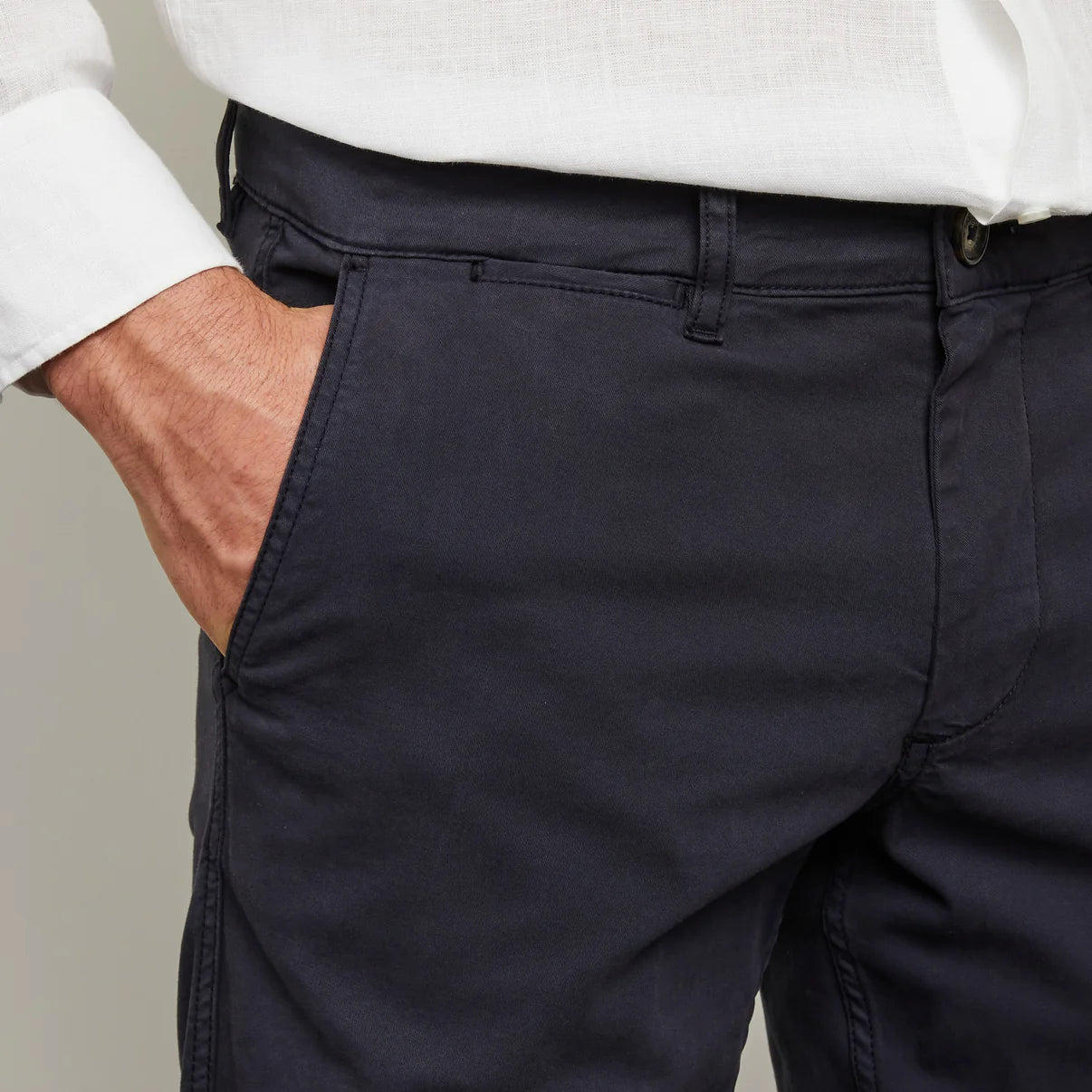Pantalon chino pour homme Eden Park marine en coton stretch | Georgespaul
