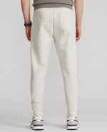 Laden Sie das Bild in den Galerie-Viewer, Pantalon de jogging pour homme Ralph Lauren gris clair chiné | Georgespaul
