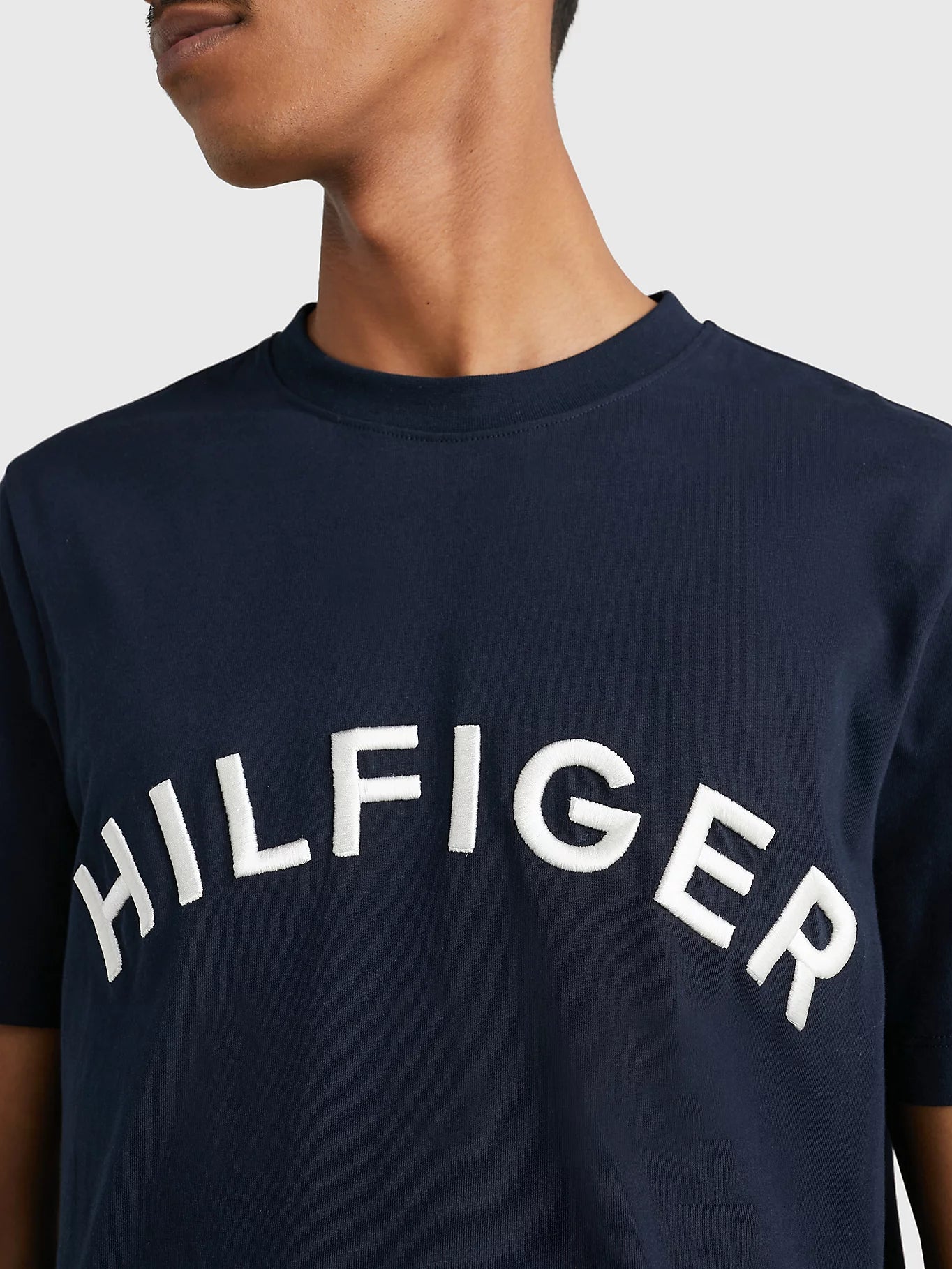 T-Shirt Tommy Hilfiger marine en coton bio pour homme I Georgespaul